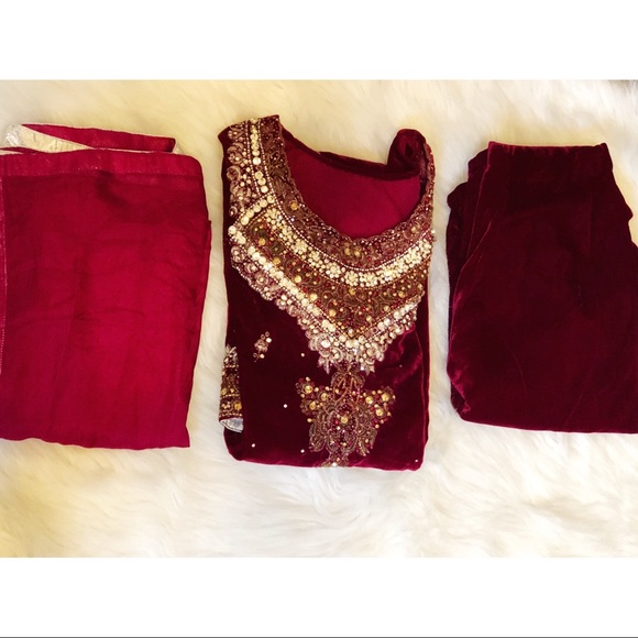 Pakistani Indian fancy Velvet Salwar kameez suit - Picture 2 of 8